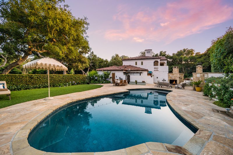 casa-grande-con-piscina